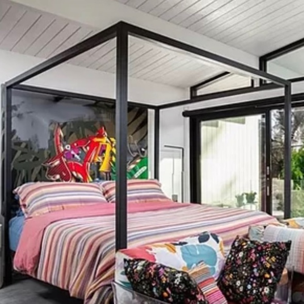 MISSONI King duvet cover and 2 king shams          NOT TARGET
